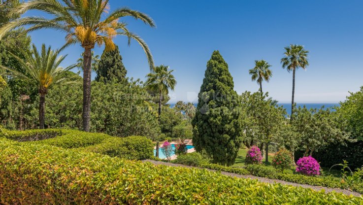 Magnifique propriété à 2 minutes du centre de Marbella - Villa à vendre à Altos Reales, Marbella Golden Mile