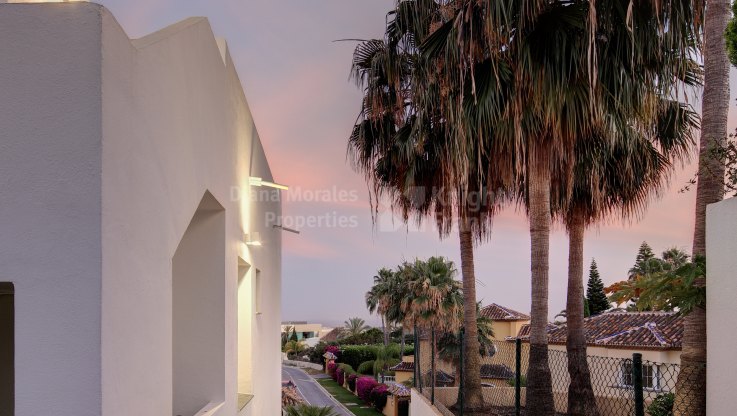 Contemporary Sun Filled Villa - Villa for rent in La Quinta, Benahavis