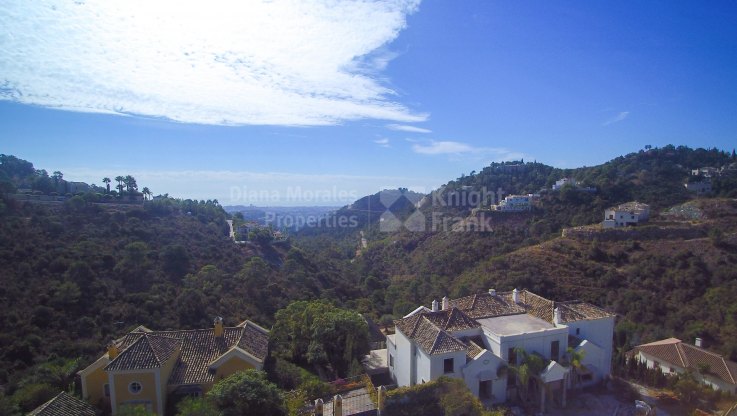 Plot with gentle slope and great views - Plot for sale in El Madroñal, Benahavis