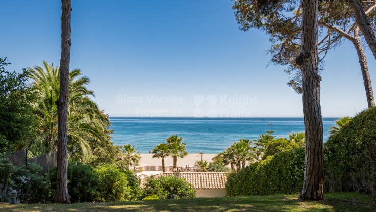 Villa en Marbella Club en primera linea de playa, - Villa en alquiler en Milla de Oro junto a la playa, Marbella Milla de Oro