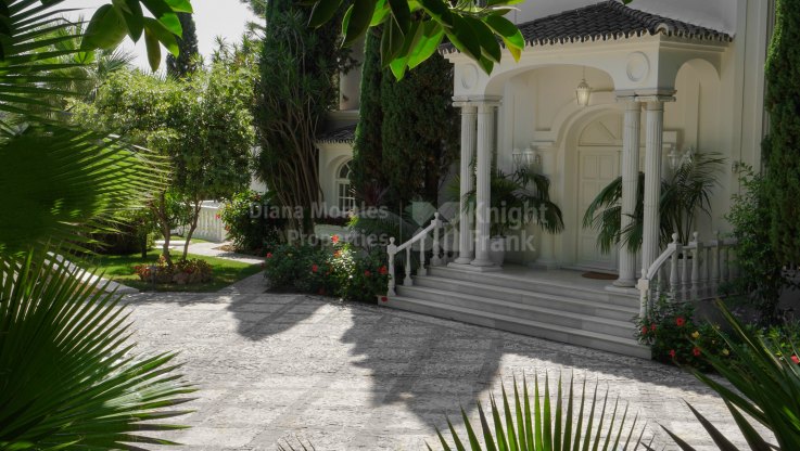 Herrschaftlicher Wohnsitz - Villa zum Verkauf in Paraiso Alto, Benahavis