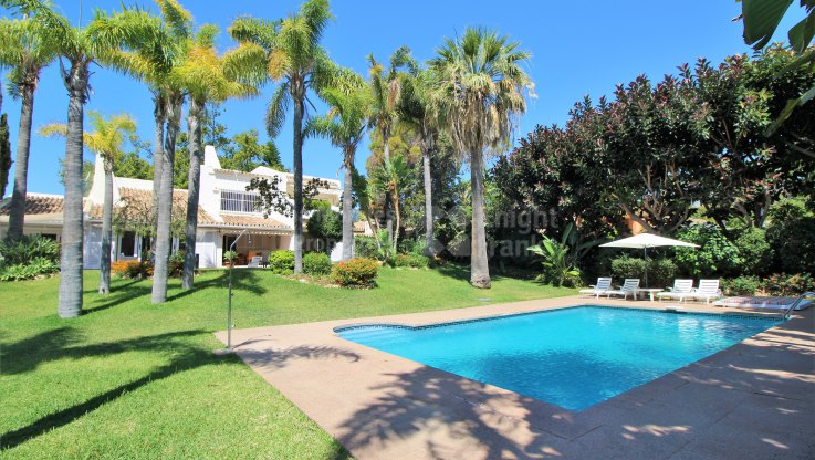 Rio Real Golf, Spacious Villa in tranquil setting