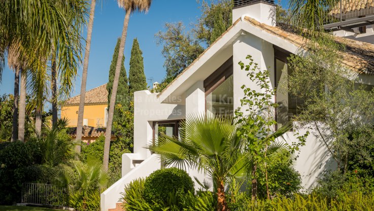 Beautiful family house in El Rosario - Villa for sale in El Rosario, Marbella East