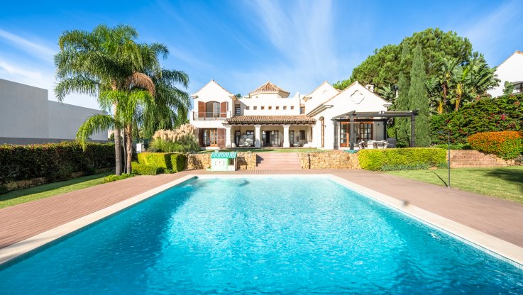 Villa with sea views for sale in Los Flamingos - Villa for sale in Los Flamingos Golf, Benahavis