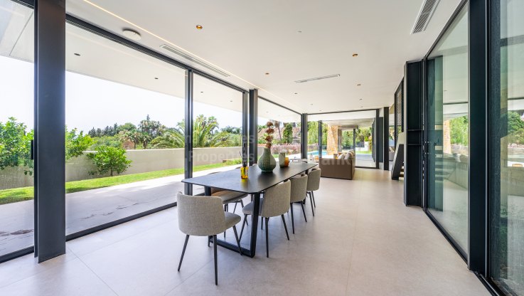 Brand new contemporary villa on The Golden Mile - Villa for sale in Cortijo Nagüeles, Marbella Golden Mile
