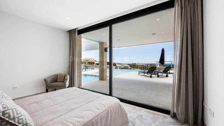Villa moderna de nueva construcción con vistas al mar - Villa en venta en La Alqueria, Benahavis