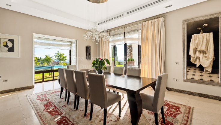 Elegant home with incredible views - Villa for sale in Carretera de Istan, Istan