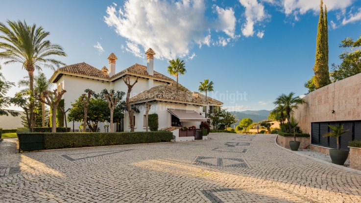 Elegantes Haus mit unglaublicher Aussicht - Villa zum Verkauf in Carretera de Istan, Istan