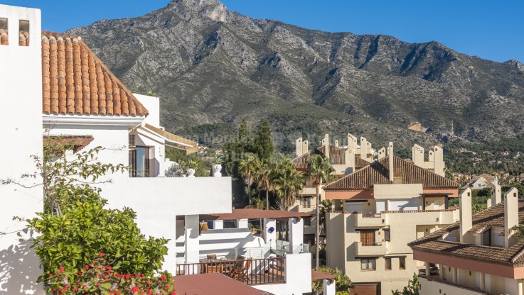 Apartment in Lomas del Marbella Club with amazing panoramic views - Apartment for sale in Coto Real II, Marbella Golden Mile