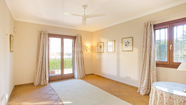 Villa con vistas panorámicas en Cascada de Camoján - Villa en venta en Cascada de Camojan, Marbella Milla de Oro