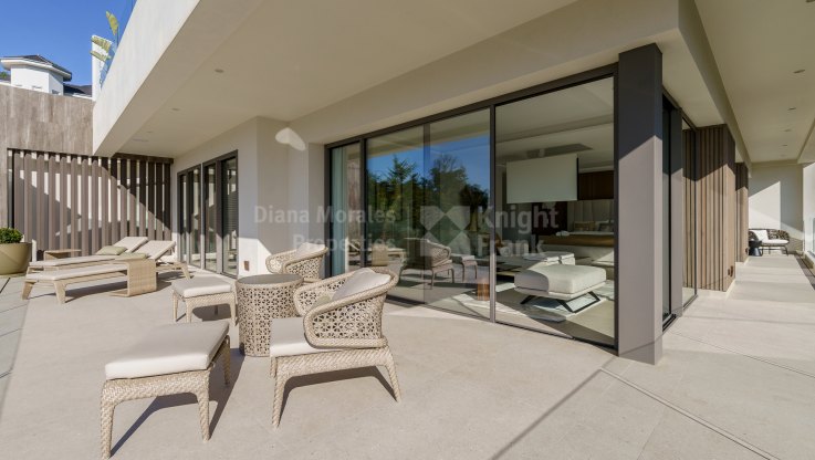 Villa mit Meerblick in La Zagaleta zu verkaufen - Villa zum Verkauf in La Zagaleta, Benahavis