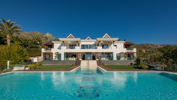Herrenhaus im indonesischen Stil - Villa zum Verkauf in Cascada de Camojan, Marbella Goldene Meile