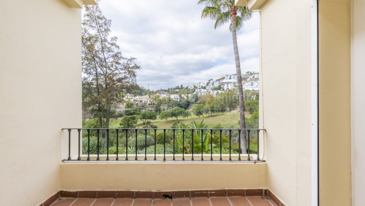 Corner townhouse with panoramic views - Town House for sale in La Quinta Hills, Benahavis