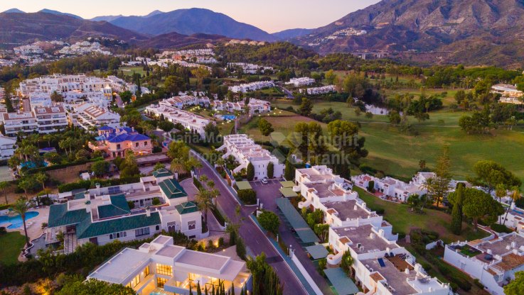 Most Charming Villa in the Golf Valley - Villa for sale in Aloha, Nueva Andalucia