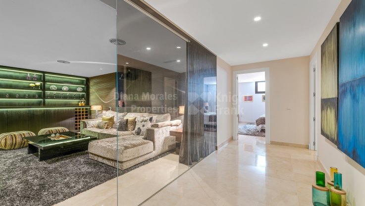 Villa en Nueva Andalucía con vistas espectaculares - Villa en venta en Nueva Andalucia