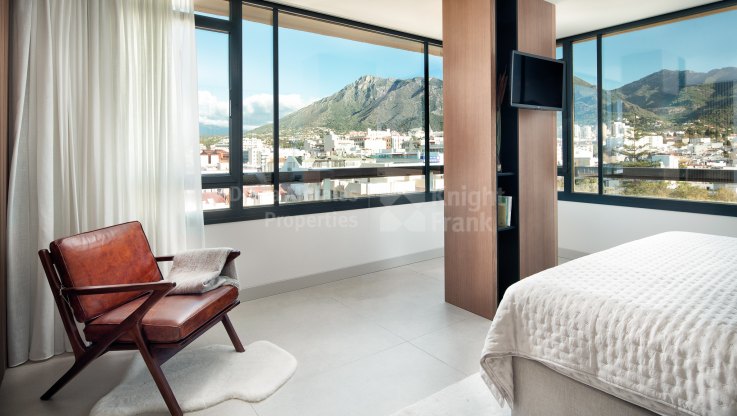 Precioso apartamento con vistas al mar y el Puerto Deportivo - Atico en venta en Marbella Centro, Marbella ciudad