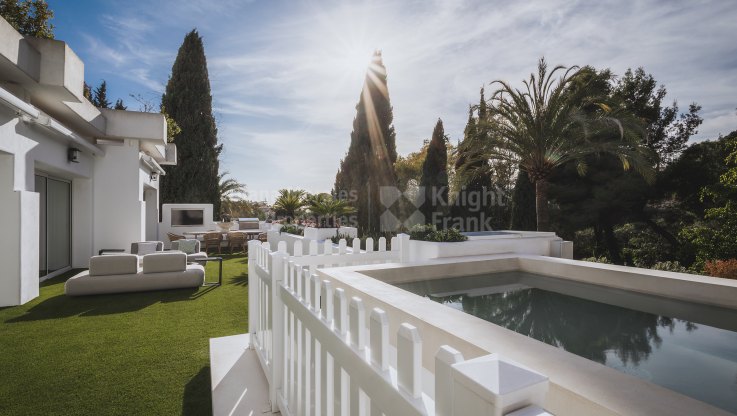 Las Lomas del Marbella Club, Apartment in a great location on the Golden Mile