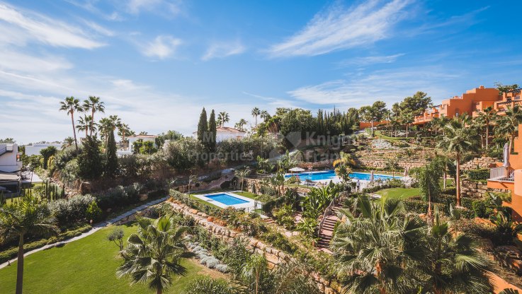 Duplex penthouse in the Golf Valley - Duplex Penthouse for sale in La Cerquilla, Nueva Andalucia