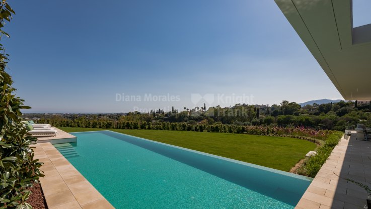 Дизайнерская вилла с панорамным видом - Вилла на продажу в The Hills, Бенахавис