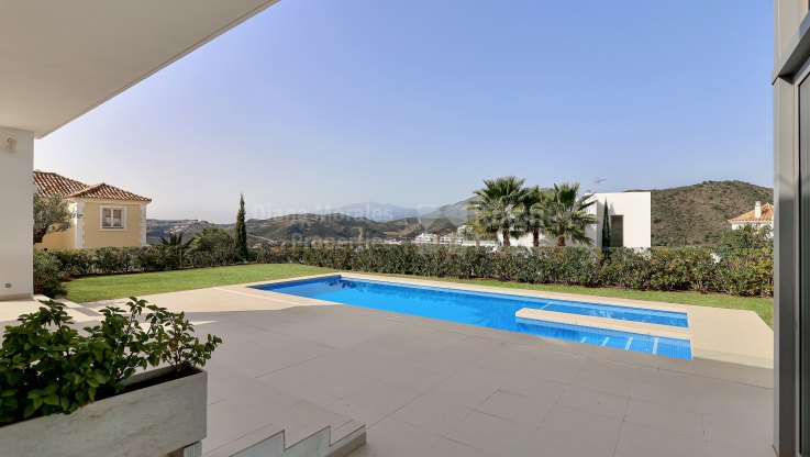 Villa avec vues panoramiques - Villa à vendre à Puerto del Capitan, Benahavis