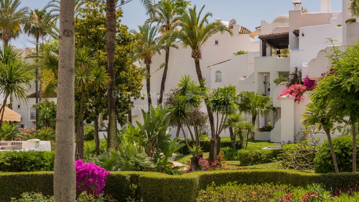 Excepcional apartamento en Alhambra del Mar - Apartamento en venta en Alhambra del Mar, Marbella Milla de Oro