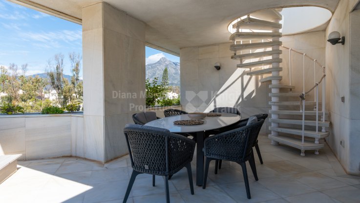 Penthouse de luxe en première ligne de plage - Penthouse duplex à vendre à Los Granados, Marbella - Puerto Banus