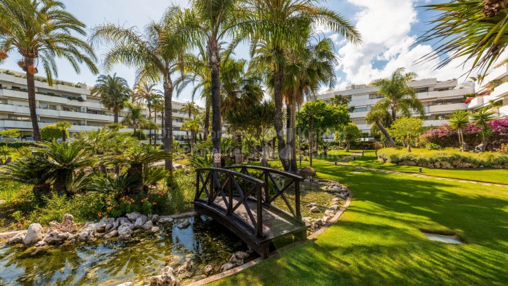 Luxury front line beach penthouse - Duplex Penthouse for sale in Los Granados, Marbella - Puerto Banus