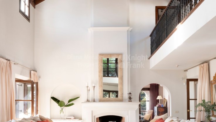 Preciosa casa de estilo tradicional en El Madroñal - Villa en venta en El Madroñal, Benahavis