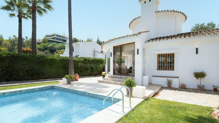 Villa within walking distance to all kinds of services - Villa for sale in Nueva Andalucia