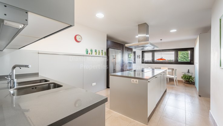 Casa con estilo propio en Nueva Andalucía - Villa en venta en Nueva Andalucia