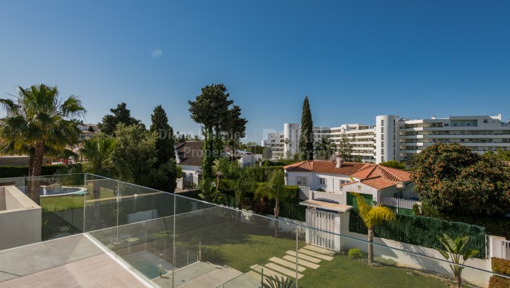 Familienvilla in Guadalmina Alta mit Blick auf den Golfplatz - Villa zum Verkauf in Guadalmina Alta, San Pedro de Alcantara