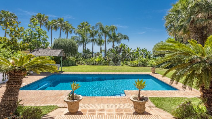 Villa with sea views in Altos Reales - Villa for sale in Altos Reales, Marbella Golden Mile