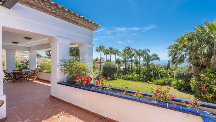 Villa con vistas al mar en Altos Reales - Villa en venta en Altos Reales, Marbella Milla de Oro