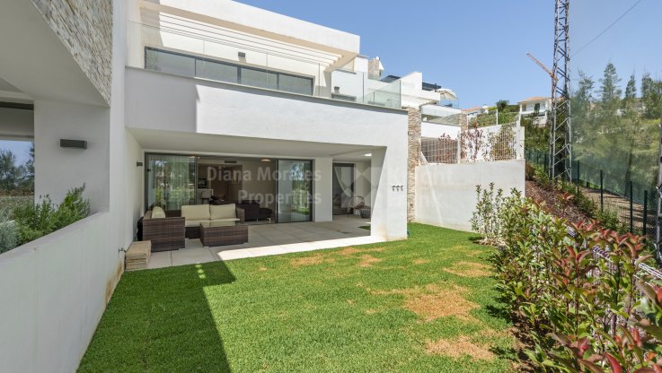 Brand new flat with sea views in front line golf - Ground Floor Apartment for sale in Cabopino, Marbella East