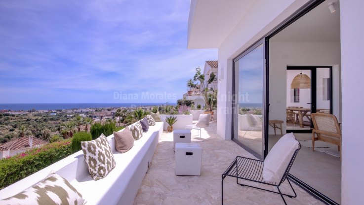 Preciosa villa de estilo mediterráneo - Villa en venta en El Paraiso, Estepona