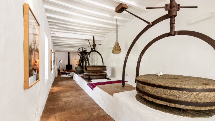 Charming old mill converted into finca in Coin - Country House for sale in Coin