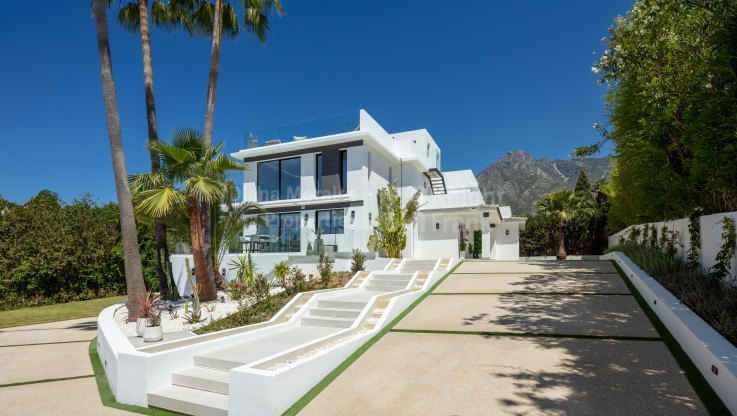 Wunderschöne Villa in einer ruhigen Straße in Nagüeles - Villa zum Verkauf in Rocio de Nagüeles, Marbella Goldene Meile