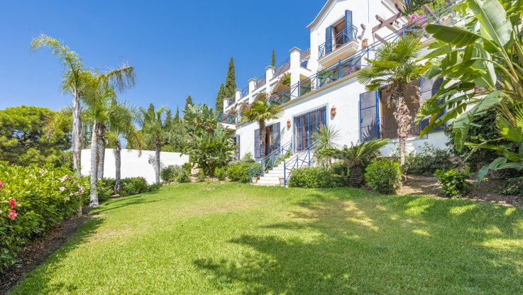 Charming villa with great potential in El Madroñal - Villa for sale in El Madroñal, Benahavis