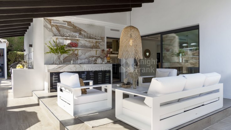 Encantadora casa en comunidad cerrada - Villa en venta en Marbella Country Club, Nueva Andalucia