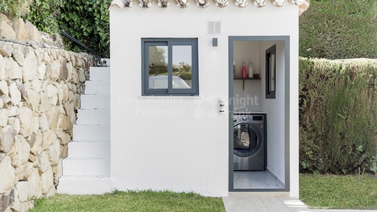 Maison de charme dans une communauté fermée - Villa à vendre à Marbella Country Club, Nueva Andalucia