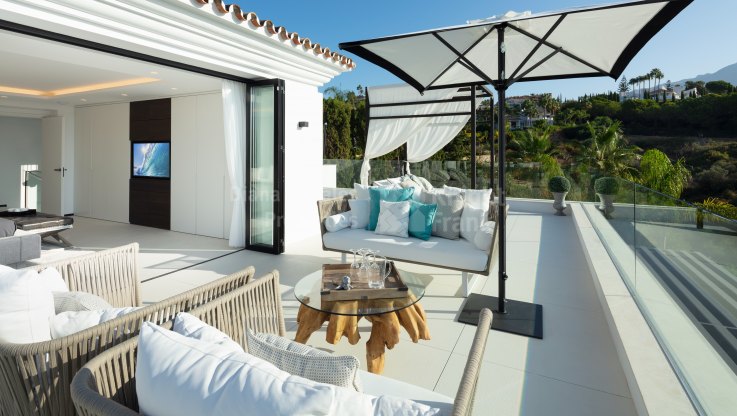 Villa en el corazón del Valle del Golf - Villa en venta en Haza del Conde, Nueva Andalucia