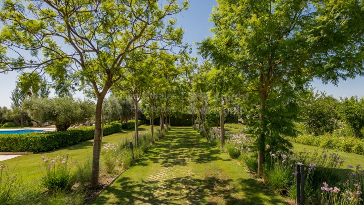 Espectacular finca próxima a servicios en Valle del Sol-Guadalmina - Villa en venta en Valle del Sol, San Pedro de Alcantara