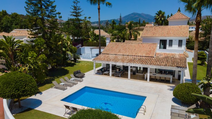 Villa in zweiter Linie Golf - Villa zum Verkauf in Parcelas del Golf, Nueva Andalucia