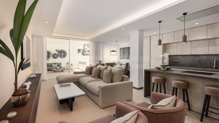 Luxury 4 bedroom flat close to Puerto Banús - Apartment for sale in Alcazaba, Marbella - Puerto Banus