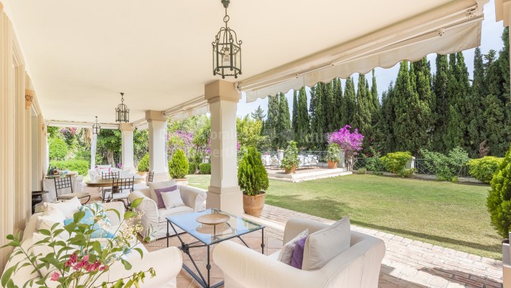 Charmante maison familiale dans un endroit prestigieux - Villa à vendre à La Carolina, Marbella Golden Mile