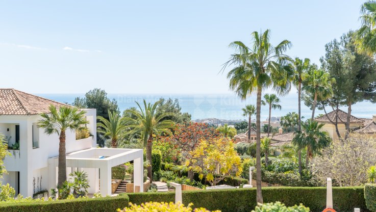 Appartement avec vue sur la mer dans le Golden Mile - Appartement à vendre à Altos Reales, Marbella Golden Mile