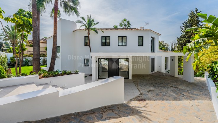 Brand new villa in Paraíso Medio - Villa for sale in Paraiso Medio, Estepona