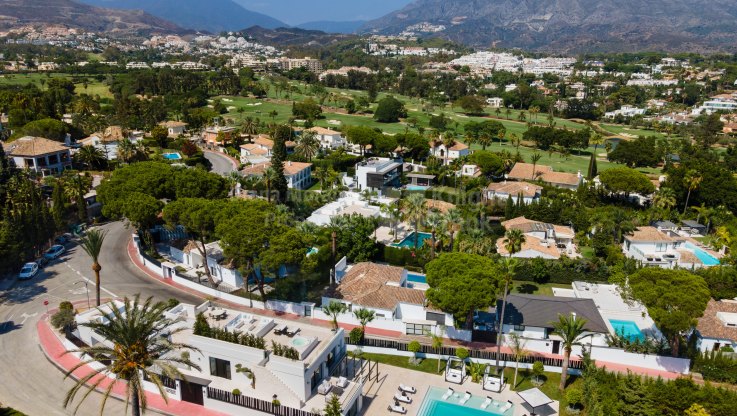 Außergewöhnliche Immobilie in Las Brisas - Villa zum Verkauf in Las Brisas, Nueva Andalucia