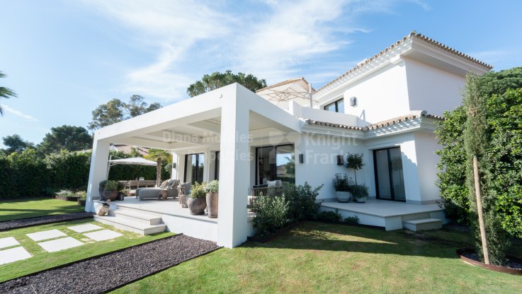 Brandneue Villa in Reserva de los Monteros - Villa zum Verkauf in La Reserva de los Monteros, Marbella Ost