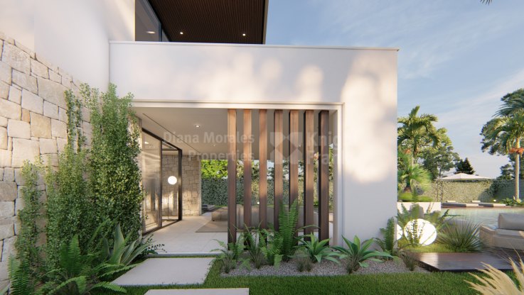 Turn key project for beachside villa in Playa del Sol, New Golden Mile - Villa for sale in El Saladillo, Estepona